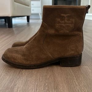 Tory Burch Size 8 Zip Up Short Boot